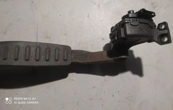 Porsche Cayenne (9PA) Accelerator throttle pedal 7L0723507D