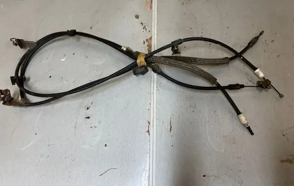 Ford Focus ST Handbrake/parking brake wiring cable 