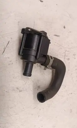 Volvo S60 Electric auxiliary coolant/water pump 704773000 31338211 15T128