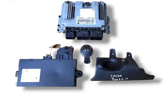 Mini One - Cooper Coupe R56 Engine ECU kit and lock set 0261S04563 7589971