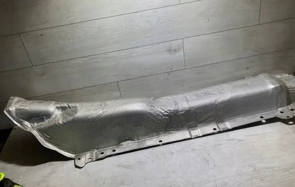 Renault Clio V Exhaust heat shield 747510512r