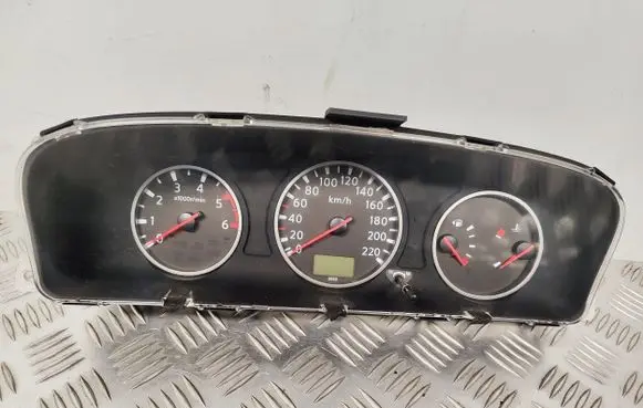 Nissan X-Trail T30 Speedometer (instrument cluster) EQ371FL 39170056