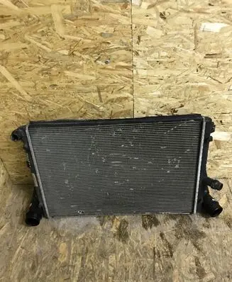Volkswagen Cross Touran I Coolant radiator
