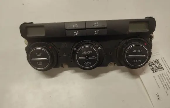 Volkswagen PASSAT B6 Climate control unit 74677530