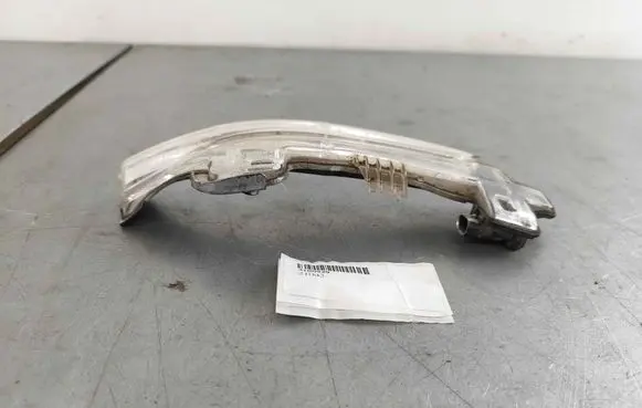 Volvo S60 Mirror indicator light 3100929