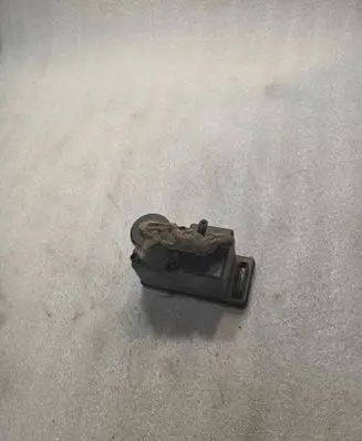 Audi Coupe Central locking vacuum pump 443862257D