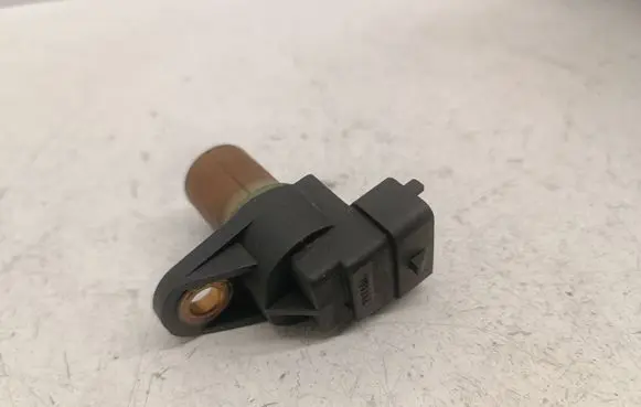 Mercedes-Benz A W168 Camshaft position sensor A0031539728 0031539728