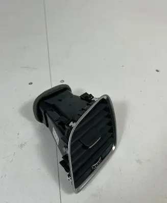 Audi Q3 8U Dashboard side air vent grill/cover trim 8U1820901