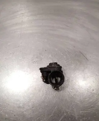 Volkswagen Touran I Throttle valve
