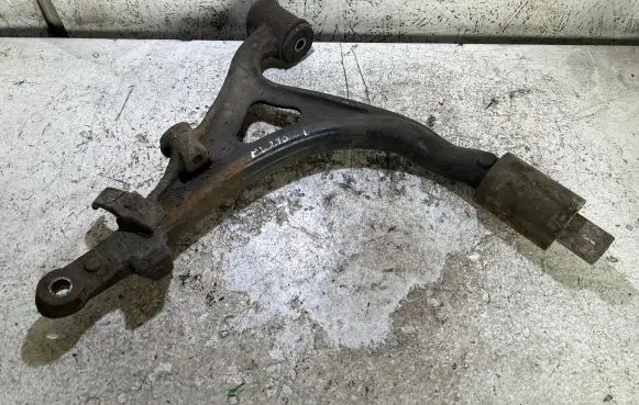Mercedes-Benz ML W163 Front lower control arm/wishbone