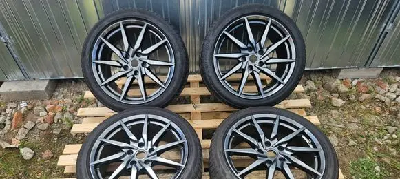 Aston Martin DB11 R20 alloy rim HY53-1007-FA HY53-9965G-EA