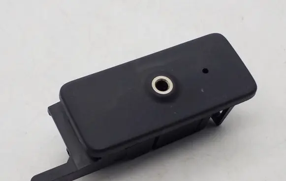 Volkswagen Touareg I AUX in-socket connector 1K0035724