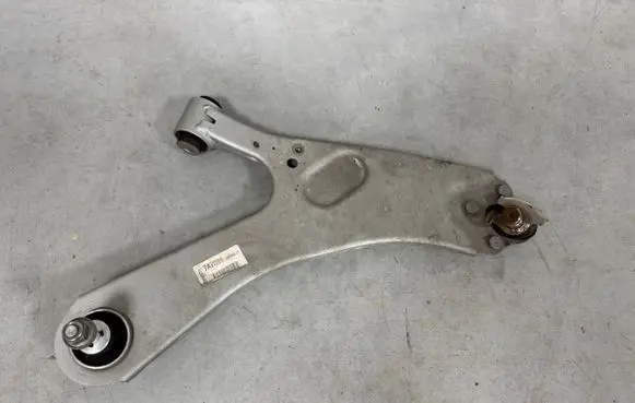 Peugeot 2008 II Front control arm 7a7q01