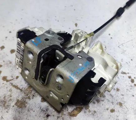 Dodge Avenger Front door lock P04589421AD