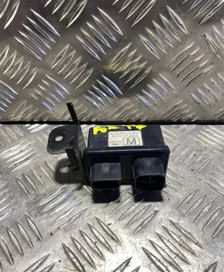 Subaru Forester SJ Window wiper relay 86121FJ002