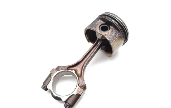 Toyota Yaris Piston with connecting rod 