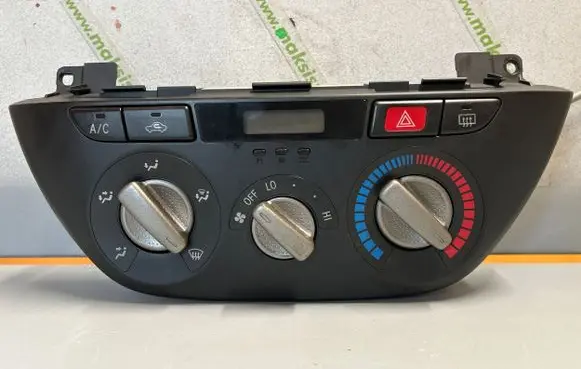 Toyota RAV 4 (XA20) Climate control unit 5590042100