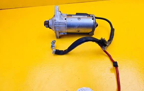 Skoda Superb B8 (3V) Starter motor 02E911022C 5Q0971228