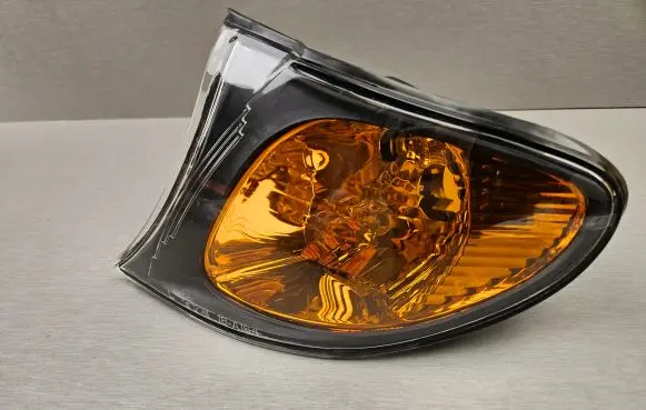 Front indicator light
