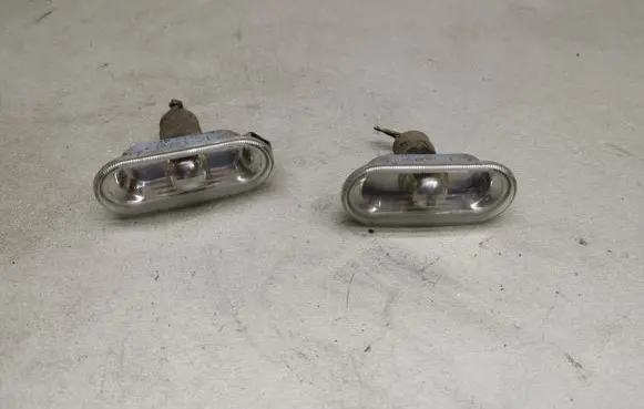Volkswagen Sharan Front fender indicator light 1J0949117