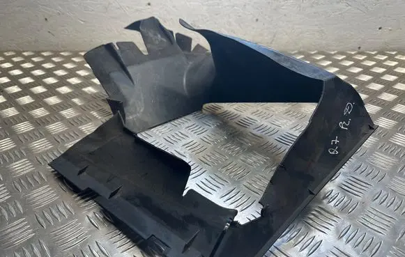 Audi Q7 4L Intercooler air guide/duct channel 4L0117336B