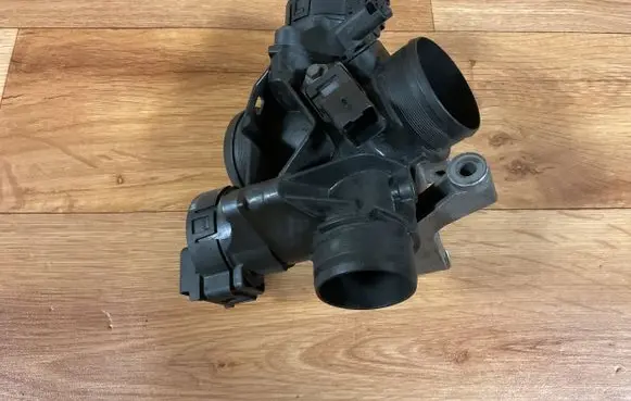 Peugeot 308 Throttle valve 9655971780