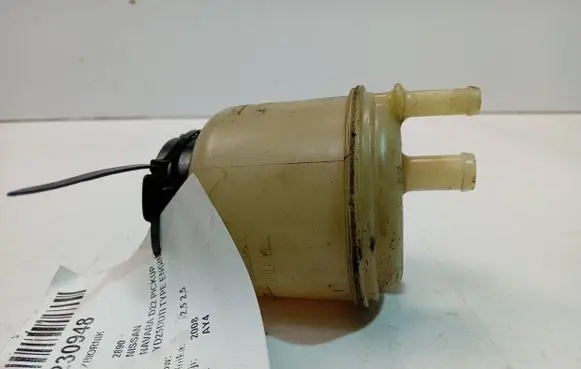 Nissan Navara Power steering fluid tank/reservoir