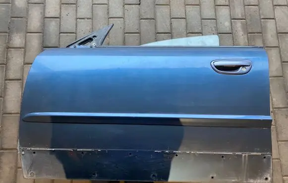 Subaru Outback Front door