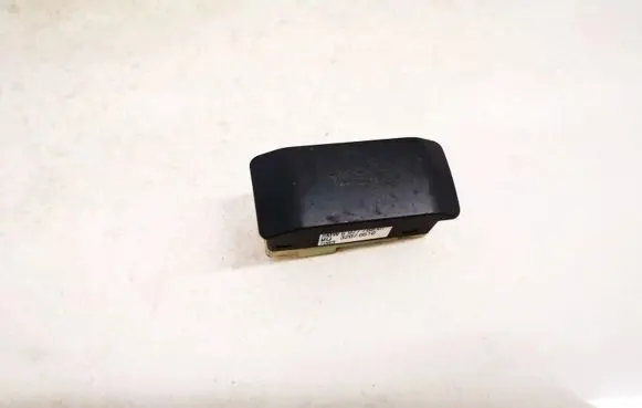 Passenger airbag on/off switch