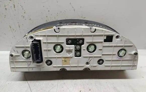 Speedometer (instrument cluster)