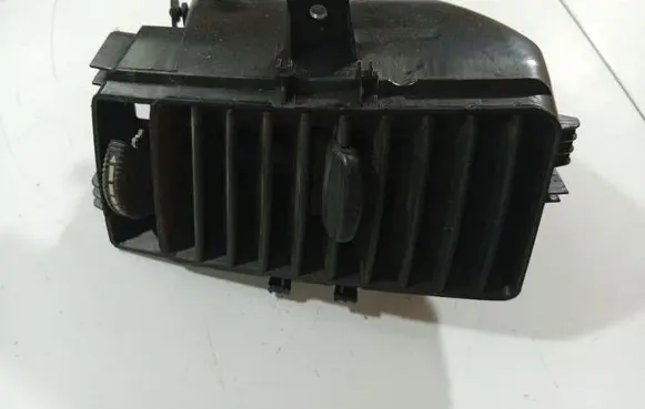 Mercedes-Benz Sprinter W906 Dash center air vent grill A9068300054