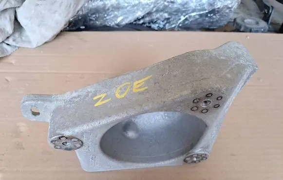 Renault Zoe ABS pump bracket 472251802R