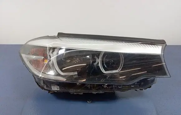 BMW 5 G30 G31 Headlight/headlamp 8499112