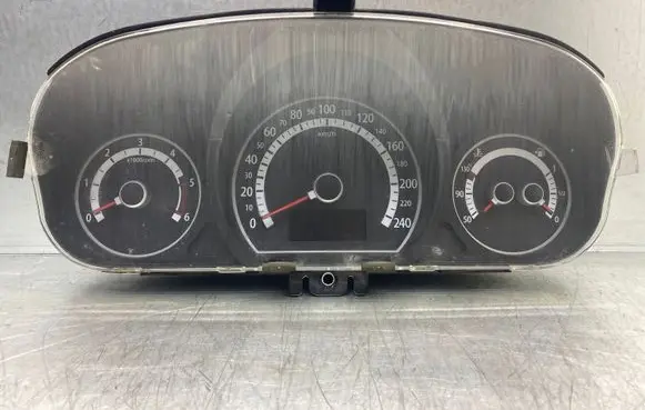 KIA Ceed Speedometer (instrument cluster) 940241H131 9128465