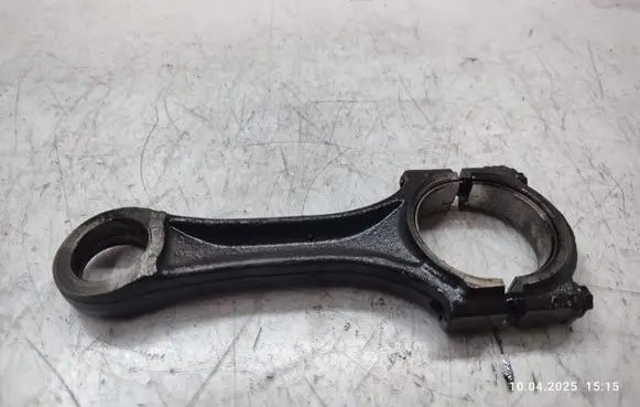 Land Rover Freelander 2 - LR2 Connecting rod/conrod 
