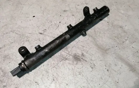 Fuel main line pipe