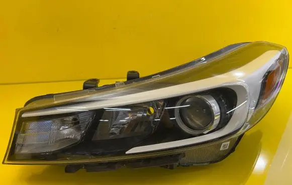 KIA Forte Headlight/headlamp QBB3619