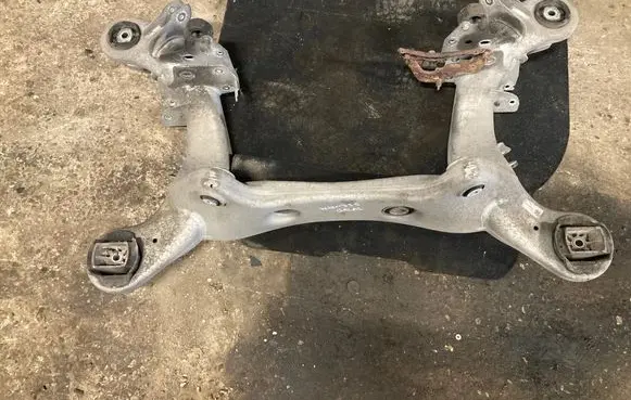 Mercedes-Benz S W221 Rear subframe A2213500408 2213500408