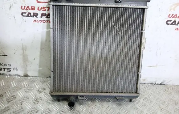 Peugeot 2008 I Coolant radiator P9684522780