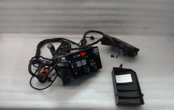 Volvo XC60 Fuse box set 31473880 32200334 8888752265