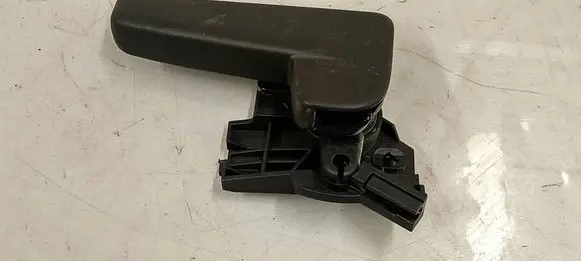 Engine bonnet (hood) release handle