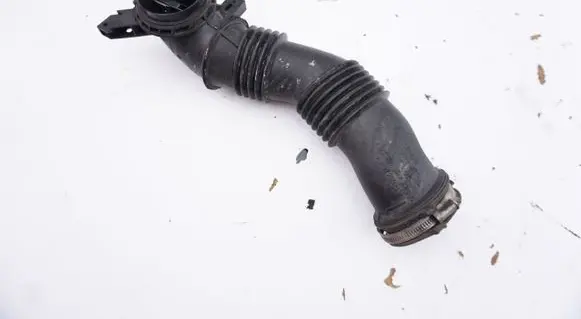 Intake resonator