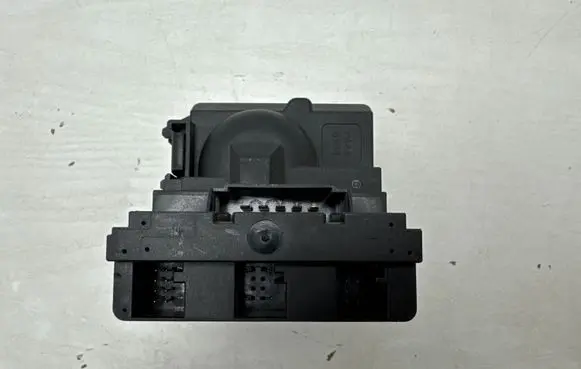 Mercedes-Benz Sprinter W906 Ignition lock A9069004100 3300302200