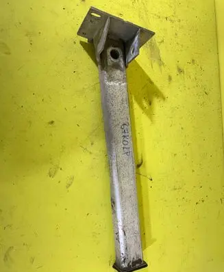 Peugeot 3008 I Front bumper shock/impact absorber 147KM