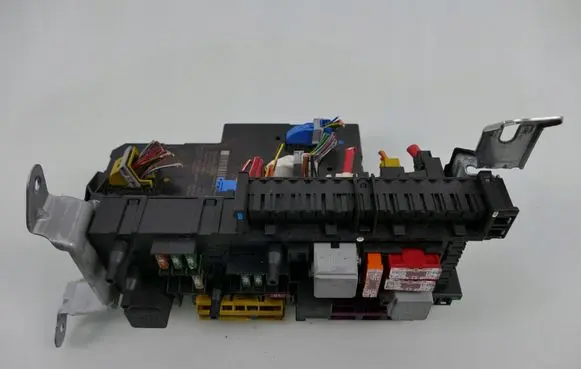 Mercedes-Benz E W212 SAM control unit 2129004901