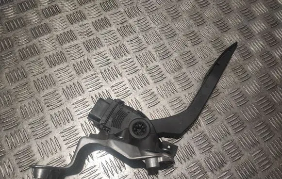 Land Rover Discovery 4 - LR4 Accelerator throttle pedal AH229F836