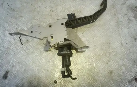 Ford Focus C-MAX Clutch master cylinder 3M517A543BC 3M51-7A543-BC