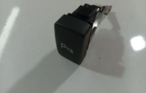 Honda CR-V Parking (PDC) sensor switch M24985