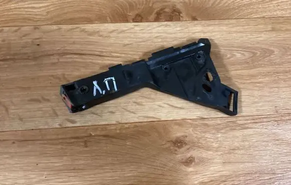 Opel Insignia A Front bumper mounting bracket 13238443