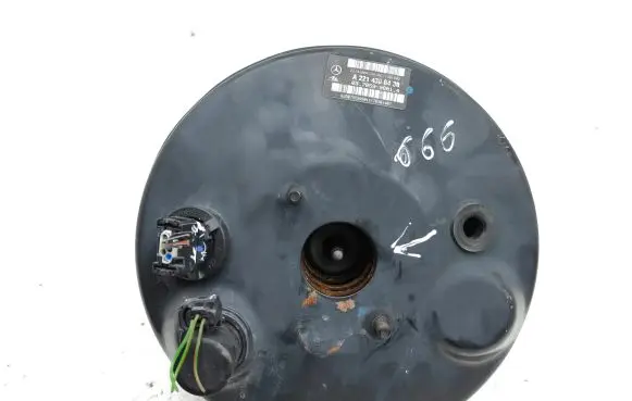 Mercedes-Benz S W221 Brake booster A2214300430